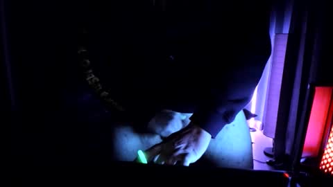 JuicyLounge online show from April 15, 2026, 6:37 pm