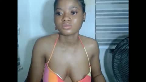 juicynpinkx online show from March 15, 2026, 5:24 am