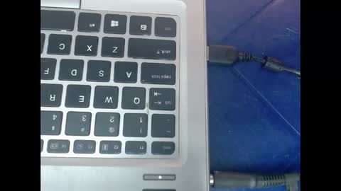 juicynwetx online show from December 3, 2025, 8:56 am