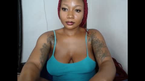 juicyxpink online show from September 29, 2025, 11:42 pm