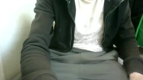 Snapshot of juju78juju chatting on February 23, 2025, 1:32 pm juju78juju online show from February 23, 2025, 1:32 pm
