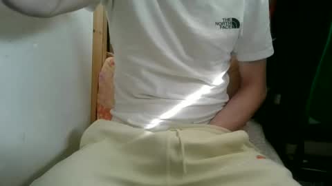 Snapshot of juju78juju chatting on March 7, 2025, 9:29 am juju78juju online show from March 7, 2025, 9:29 am
