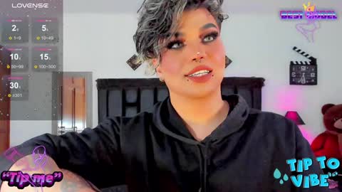 Snapshot of jujubee_lander chatting on January 26, 2025, 8:23 pm Jujubee online show from January 26, 2025, 8:23 pm