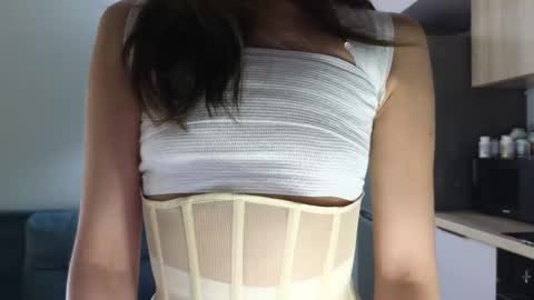 Snapshot of jujuyang chatting on March 8, 2025, 6:37 pm Julia online show from March 8, 2025, 6:37 pm