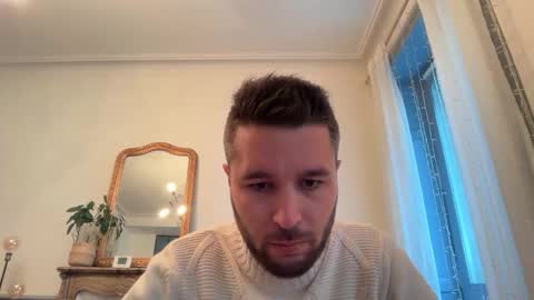 jules_demastre1 online show from December 1, 2025, 1:27 pm