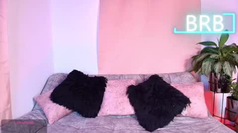 Jules and Gia online show from February 15, 2026, 4:36 pm