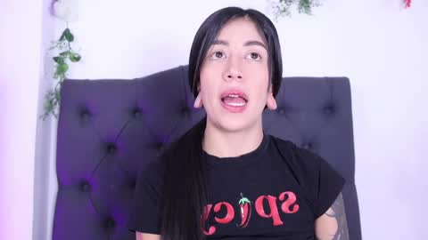 Julees online show from April 6, 2026, 8:43 pm