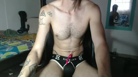 Snapshot of julfigo chatting on June 29, 2026, 12:05 pm Julfigo online show from June 29, 2026, 12:05 pm