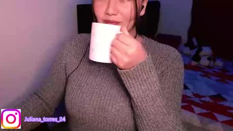  Juliana Torres  online show from December 18, 2024, 1:15 am