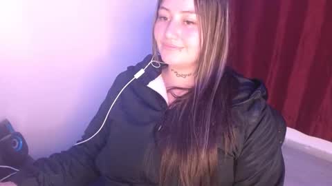  Juliana Torres  online show from February 26, 2025, 5:53 am