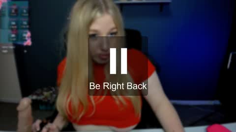 Snapshot of juli_kisss chatting on December 23, 2024, 10:55 pm juli kisss online show from December 23, 2024, 10:55 pm
