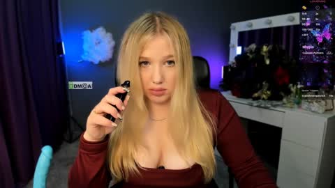 Snapshot of juli_kisss chatting on December 24, 2024, 8:27 pm juli kisss online show from December 24, 2024, 8:27 pm