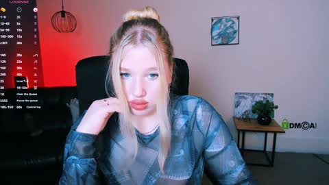 Snapshot of juli_kisss chatting on December 29, 2024, 10:36 pm juli kisss online show from December 29, 2024, 10:36 pm