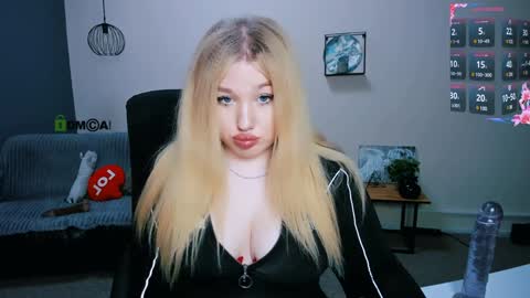 Snapshot of juli_kisss chatting on January 18, 2025, 9:24 pm juli kisss online show from January 18, 2025, 9:24 pm