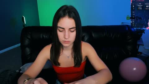 Snapshot of juli_kisss chatting on January 30, 2025, 2:27 am juli kisss online show from January 30, 2025, 2:27 am