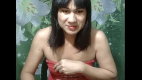 Snapshot of julia111987 chatting on April 17, 2026, 5:49 pm JULIA online show from April 17, 2026, 5:49 pm