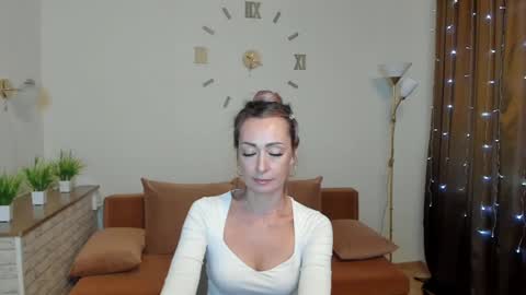 Snapshot of julia__cherry_ chatting on December 22, 2024, 6:28 am julia__cherry_ online show from December 22, 2024, 6:28 am