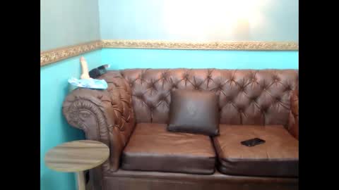 julia_bliss online show from May 16, 2026, 11:42 am