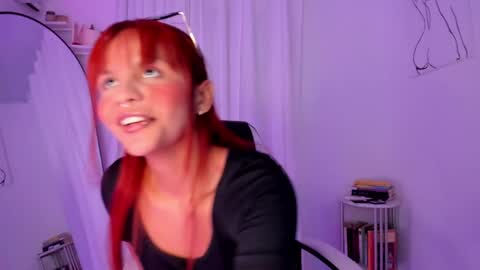 Snapshot of julia_joness chatting on December 10, 2024, 12:06 am Julia online show from December 10, 2024, 12:06 am