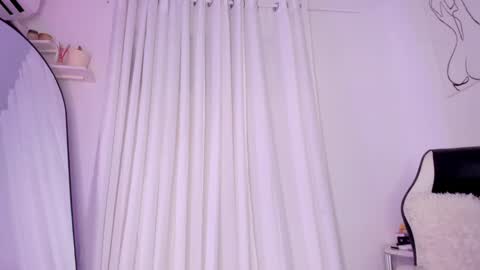 Snapshot of julia_joness chatting on January 5, 2025, 12:31 am Julia online show from January 5, 2025, 12:31 am