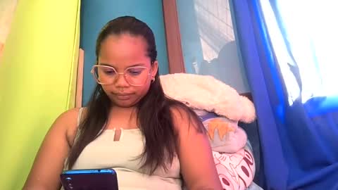 Snapshot of juliah02 chatting on February 9, 2025, 6:01 am juliah02 online show from February 9, 2025, 6:01 am