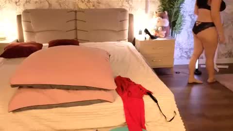 Snapshot of juliamillss chatting on July 2, 2026, 12:10 am juliamillss online show from July 2, 2026, 12:10 am