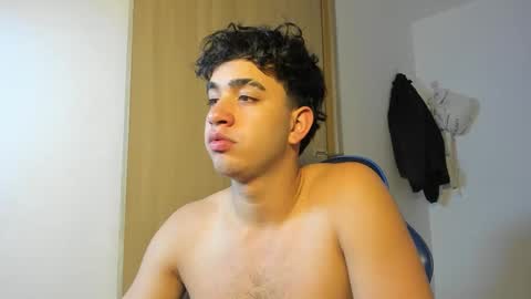 julian billy online show from November 5, 2025, 7:52 am