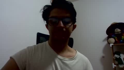 Snapshot of julian_mora7 chatting on November 5, 2025, 10:59 am Julian Mora online show from November 5, 2025, 10:59 am