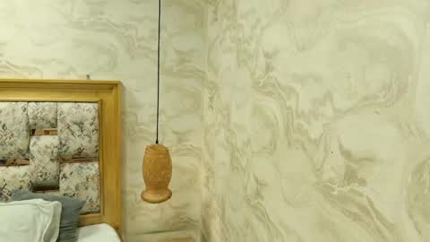 juliana_mendez25 online show from September 28, 2025, 7:08 pm