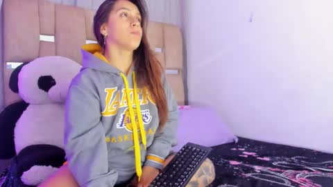 Snapshot of julianacarter chatting on October 12, 2025, 2:05 pm JulianaCarter online show from October 12, 2025, 2:05 pm