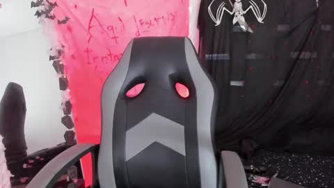 Snapshot of julianacarter chatting on October 27, 2025, 11:09 pm JulianaCarter online show from October 27, 2025, 11:09 pm