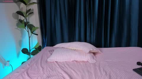 Snapshot of julianapons chatting on November 12, 2025, 9:03 pm Juliana online show from November 12, 2025, 9:03 pm