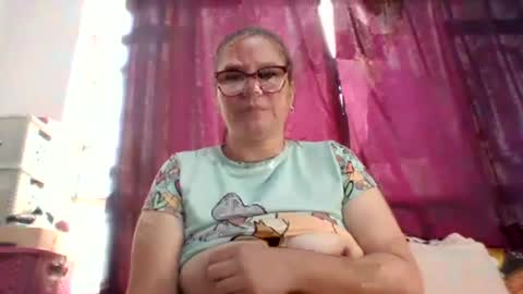 julianaputa online show from June 19, 2026, 1:59 pm