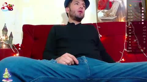 Snapshot of juliano_777 chatting on December 28, 2024, 7:00 am Call me Juliano independent model online show from December 28, 2024, 7:00 am