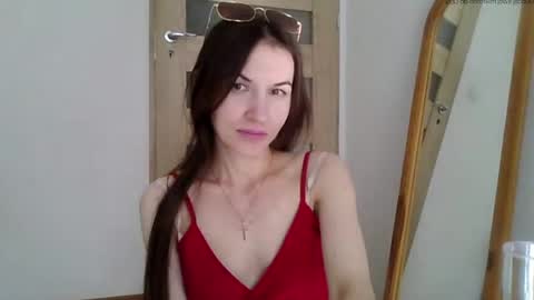 Julia online show from May 26, 2026, 2:46 pm