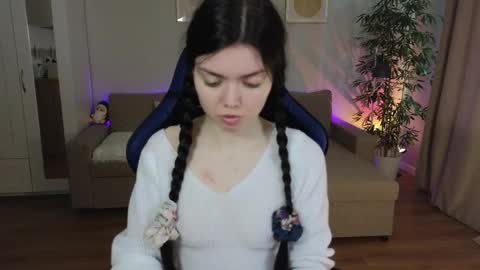 Julia online show from May 23, 2026, 7:56 am