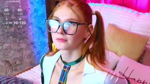 Julia online show from September 29, 2025, 4:06 am