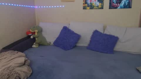 Snapshot of juliasane_ chatting on December 22, 2024, 9:44 am Jul online show from December 22, 2024, 9:44 am