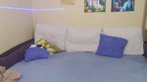 Snapshot of juliasane_ chatting on January 8, 2025, 2:35 pm Jul online show from January 8, 2025, 2:35 pm