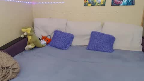 Snapshot of juliasane_ chatting on January 17, 2025, 11:17 am Jul online show from January 17, 2025, 11:17 am
