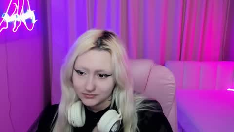 Snapshot of juliasharkk chatting on October 1, 2025, 8:59 pm JuliaSharkk online show from October 1, 2025, 8:59 pm