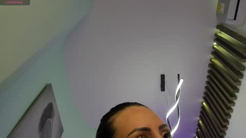 Snapshot of juliasprouse_ chatting on January 25, 2025, 4:45 am Julias online show from January 25, 2025, 4:45 am