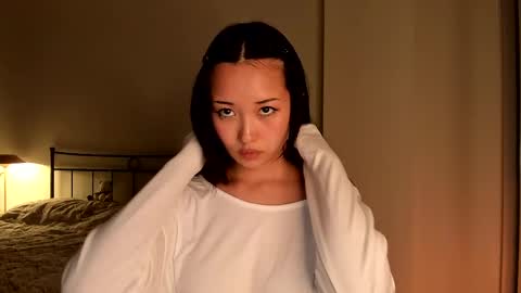 Snapshot of juliastapes chatting on February 20, 2025, 8:36 pm julia online show from February 20, 2025, 8:36 pm