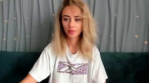Snapshot of juliastar41 chatting on September 25, 2025, 3:10 am Yulya online show from September 25, 2025, 3:10 am
