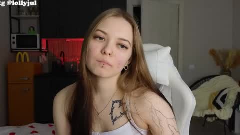 Snapshot of julidropp chatting on October 9, 2025, 6:06 pm julidropp online show from October 9, 2025, 6:06 pm