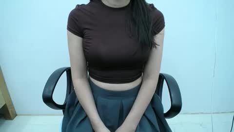 julie9x online show from November 23, 2025, 8:41 pm