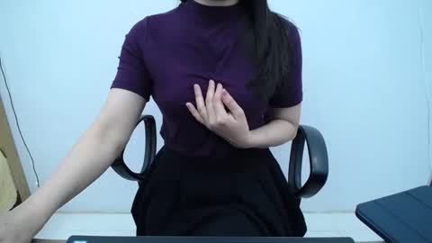 julie9x online show from February 3, 2026, 8:47 pm