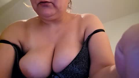 Julie online show from February 23, 2026, 6:49 pm