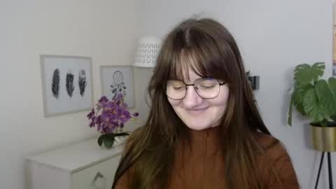 Julie online show from December 1, 2025, 5:29 pm