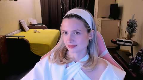 Julie online show from November 28, 2025, 3:14 pm